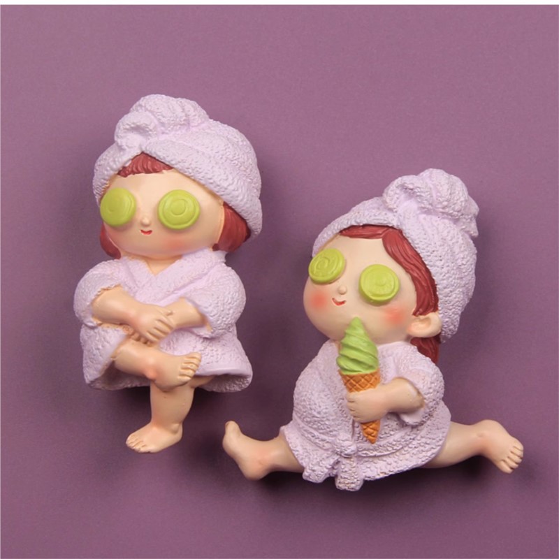 Wearing Nightgown Girl Resin R - огляд і ціна Phone Accessories For Old People